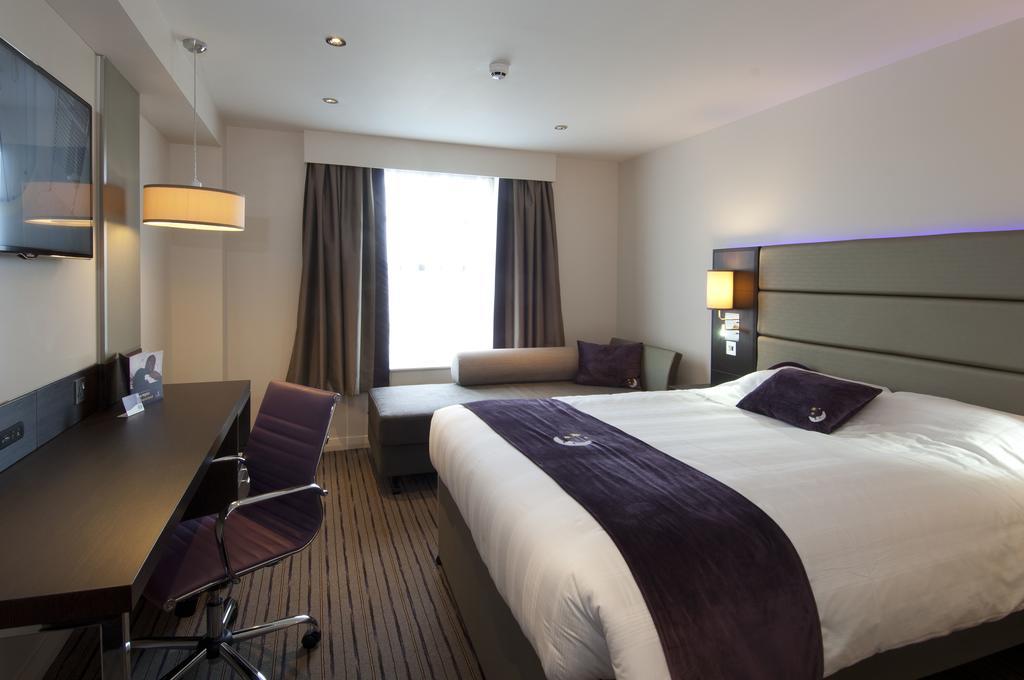 Premier Inn London Southwark Oda fotoğraf