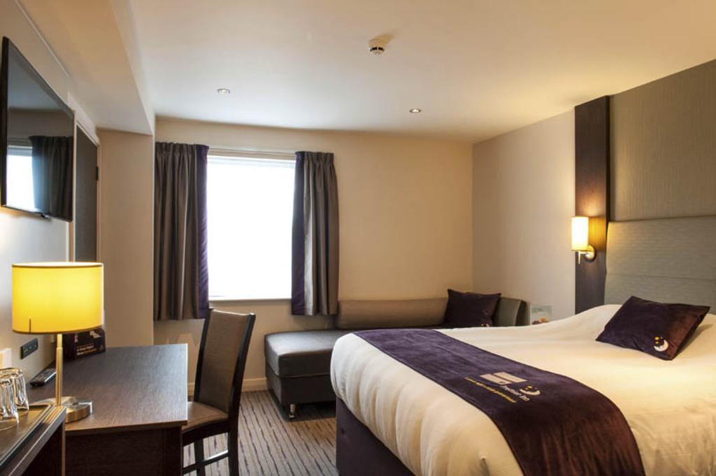 Premier Inn London Southwark Oda fotoğraf