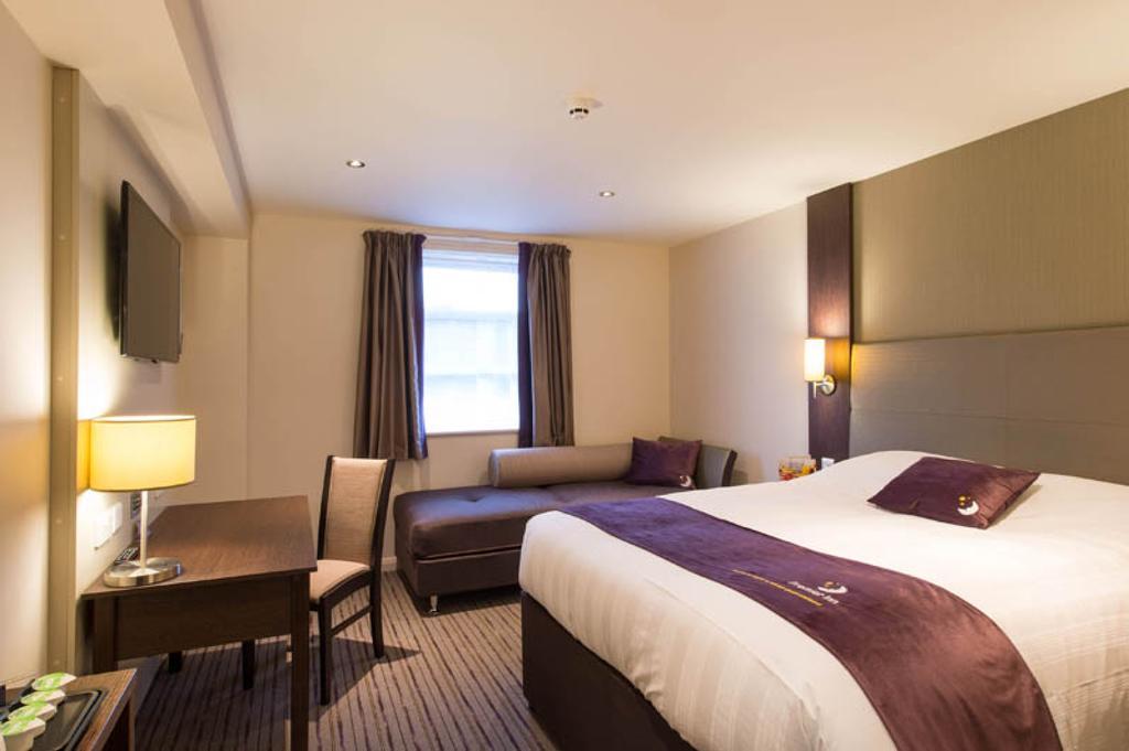 Premier Inn London Southwark Oda fotoğraf